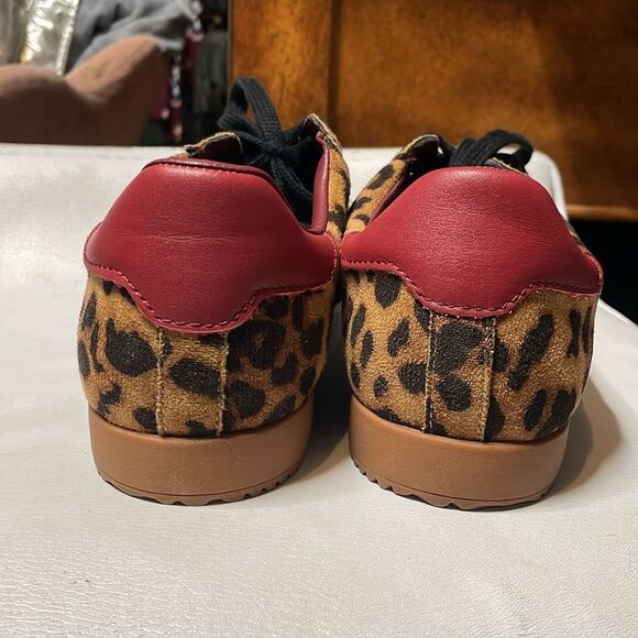 Steve Madden HUDSIN LEOPARD Sneakers | size 8 - Picture 5 of 9